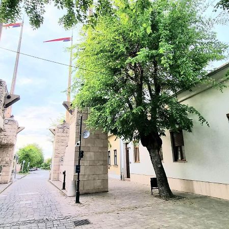 베크 Becsi Kapu Apartman 아파트 외부 사진