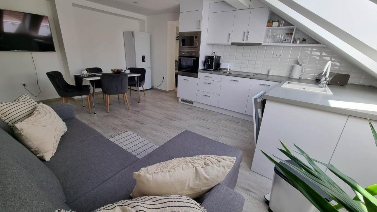 베크 Becsi Kapu Apartman 아파트 외부 사진